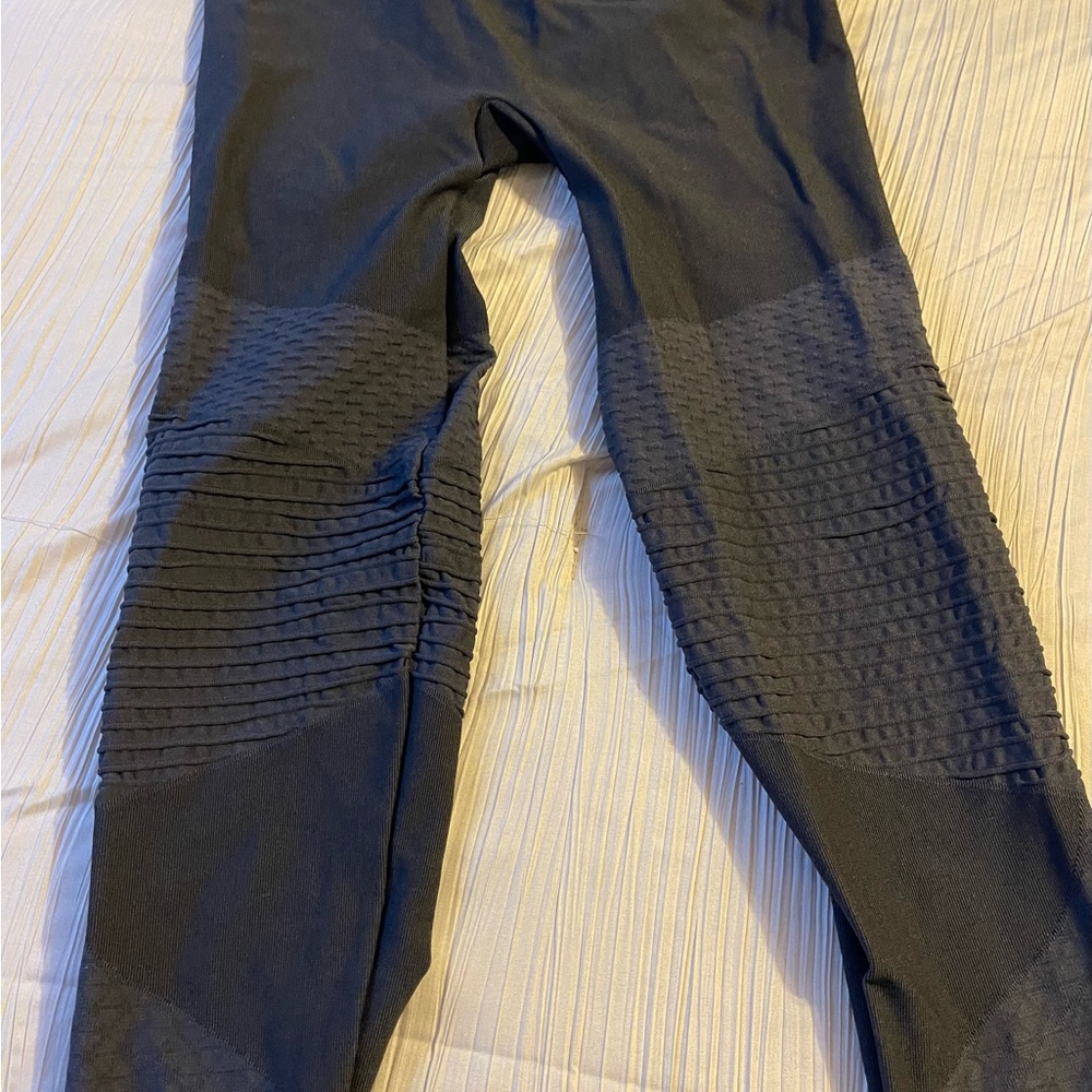 Spanx look at me now gray‎ seamless leggings, size medium - Picture 8 of 12